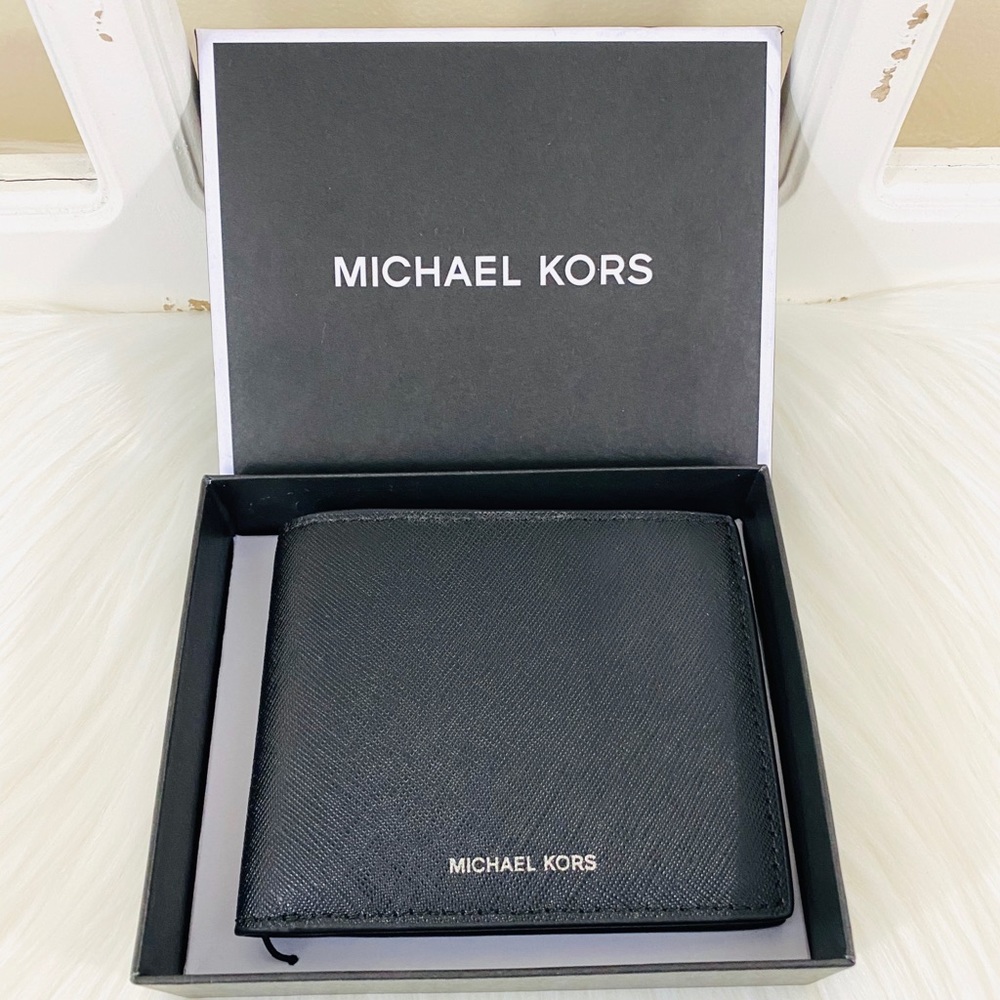 MK Andy Men’s Slim Billfold Wallet - Picture 3 of 10